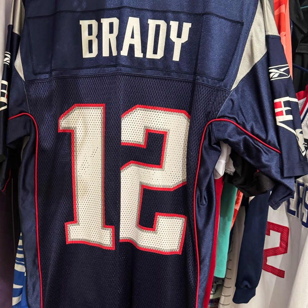 Reebok NE patriots Tom Brady jersey.